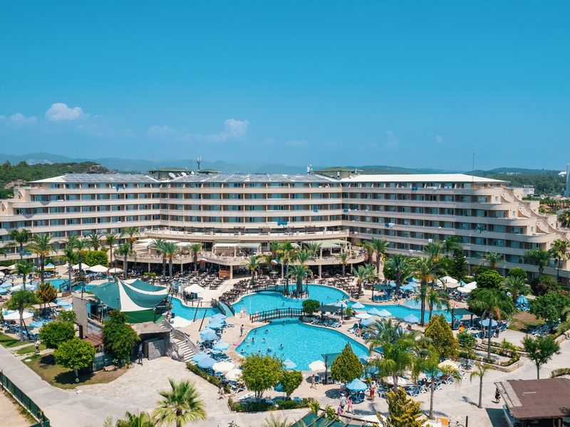 Armas Pemar Beach Resort