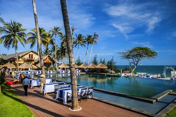 Aroma Beach Resort and Spa