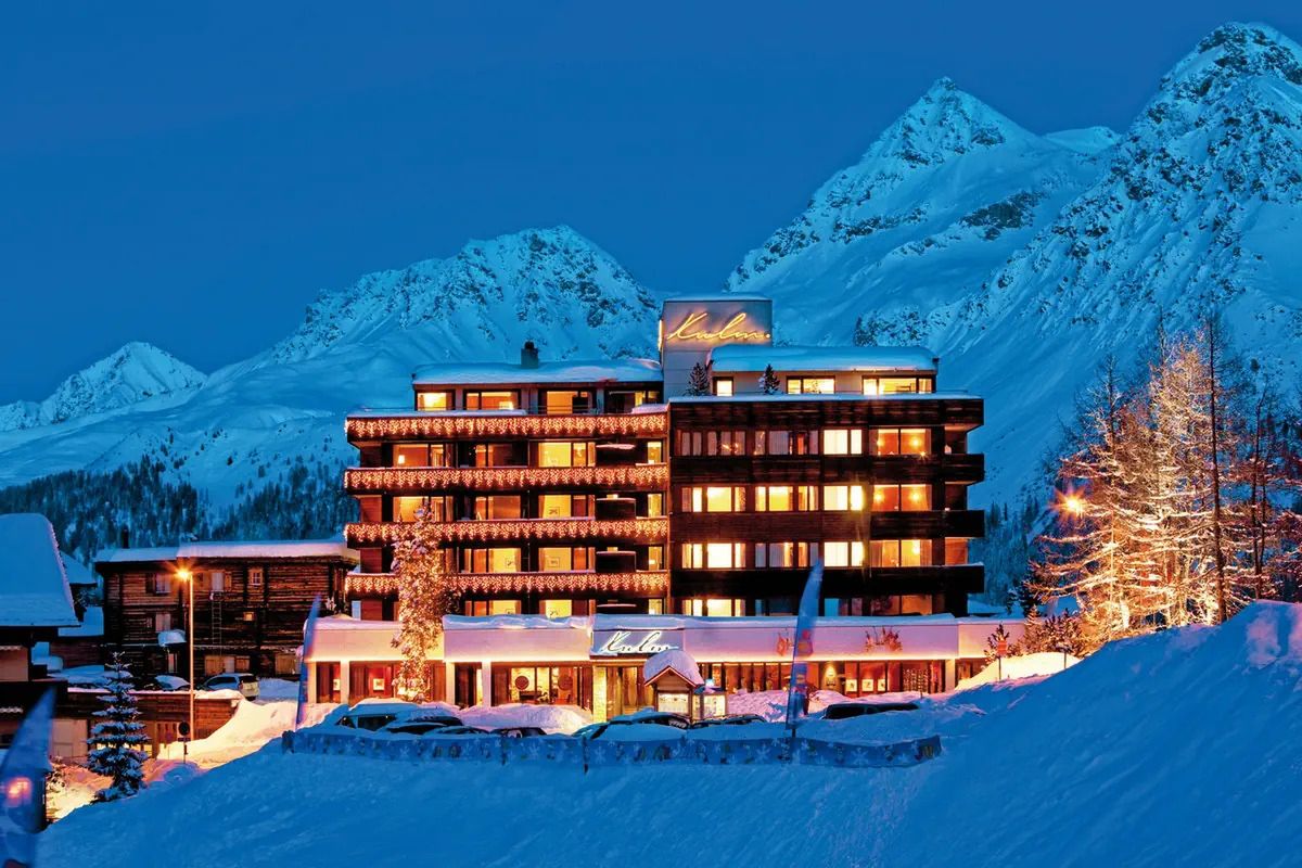 obiekt, teren hotelu