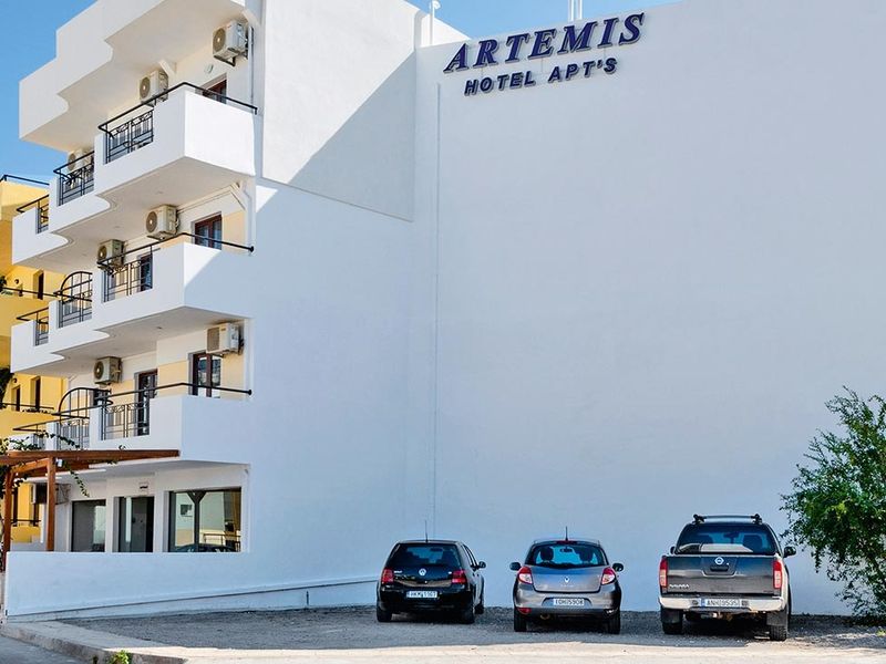 Artemis