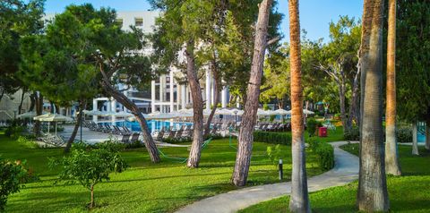 obiekt, teren hotelu, basen