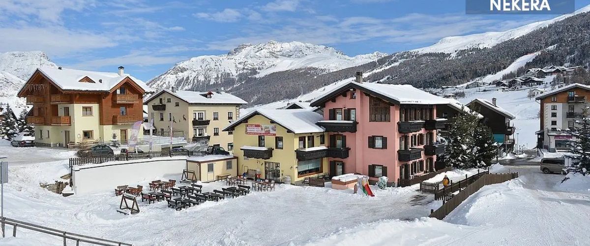góry, teren hotelu, obiekt