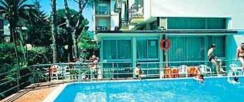 obiekt, teren hotelu, basen