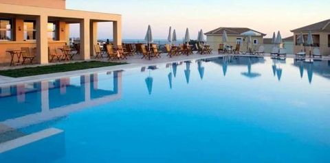 obiekt, teren hotelu, basen