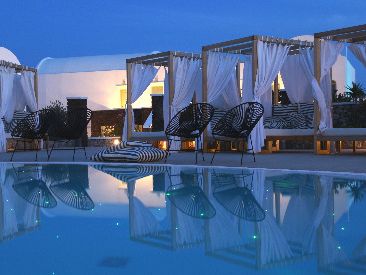 basen, teren hotelu