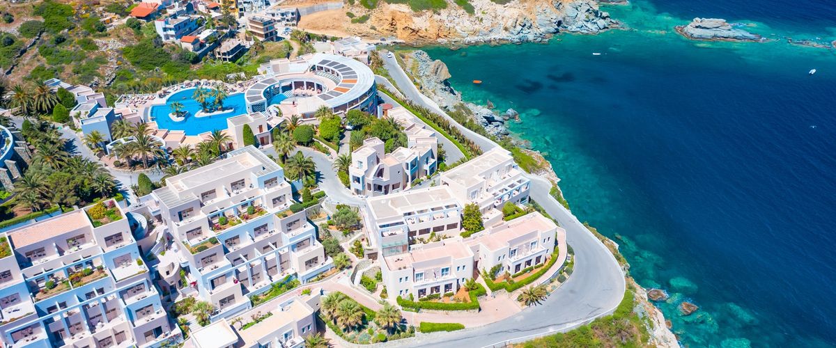 obiekt, teren hotelu, basen