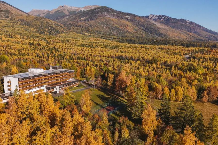 obiekt, teren hotelu