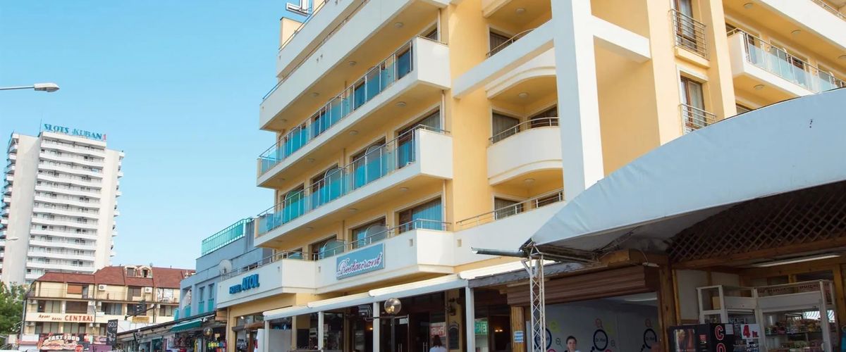 budynek główny, obiekt