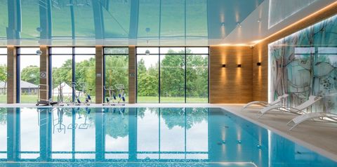 budynek główny, teren hotelu, basen, sport i rekreacja, rozrywka