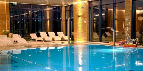 budynek główny, teren hotelu, basen, sport i rekreacja, rozrywka