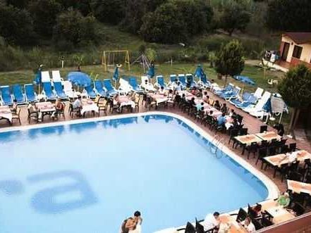 Aura Resort