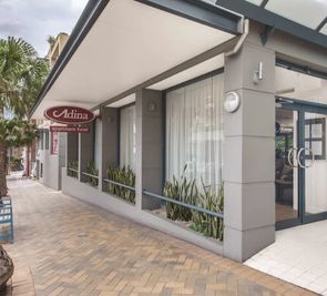 Adlina Apartment Hotel Coogee