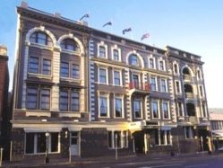 Grand Mercure Hadleys 3*