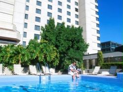 Holiday Inn Adelaide 4*