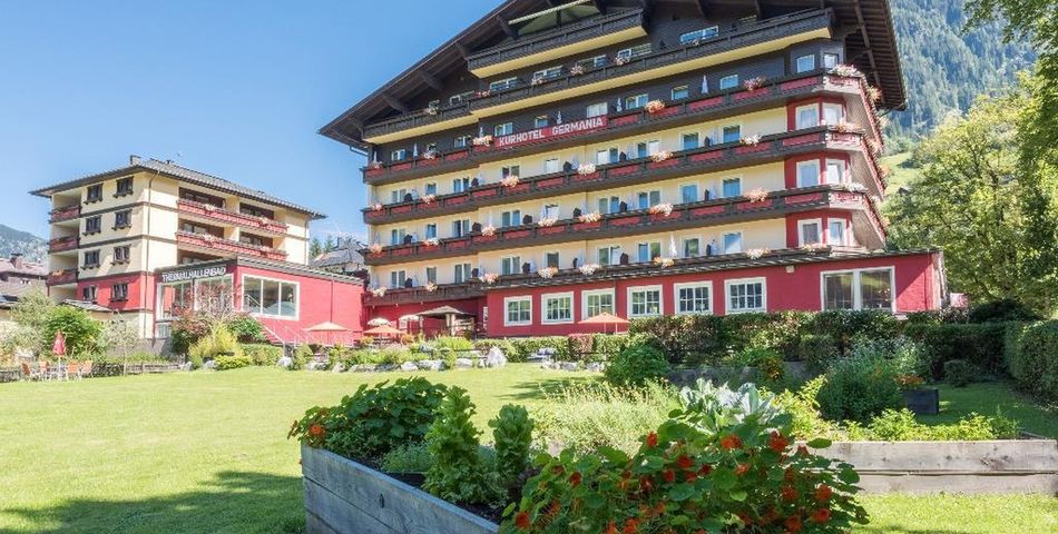 obiekt, budynek główny, teren hotelu