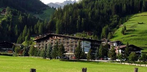 obiekt, teren hotelu