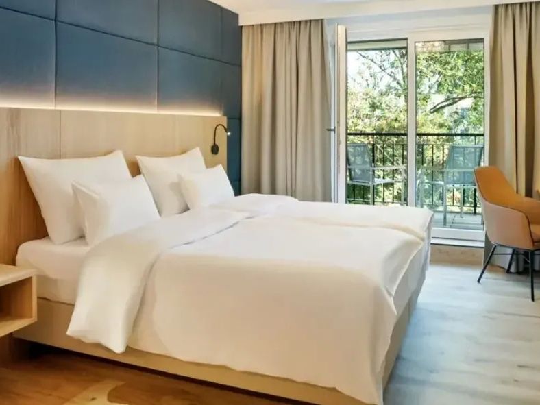 Austria Trend Maximilian