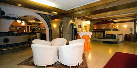 lobby bar