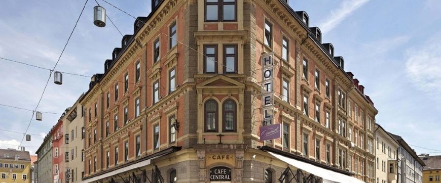 obiekt, budynek główny, teren hotelu