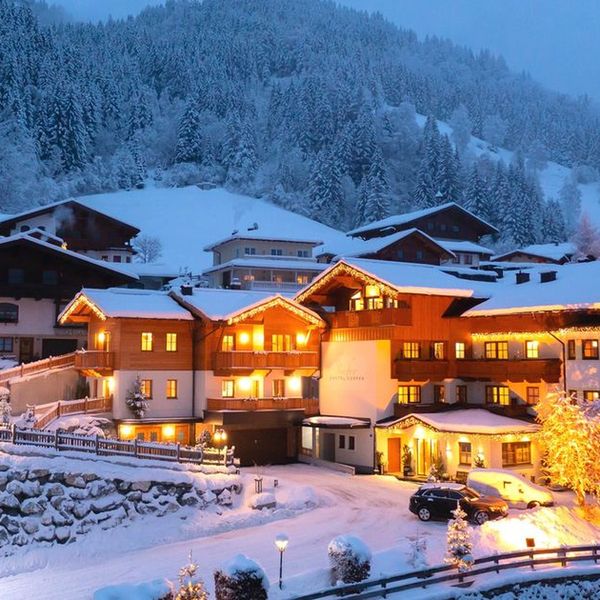 Chalet Lois by Dorfer Hotel — Grossarl, Austria