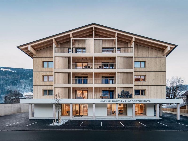 Das bleibt Alpine Suites 4*