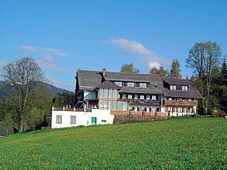 Familien-land Koralpenblick 3*