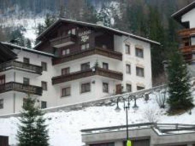 Garni Zita 2*