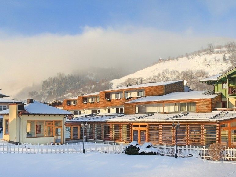 Hagleitner Family Active 4*