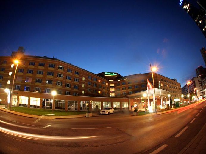 Hilton Garden Inn Vienna South 3*