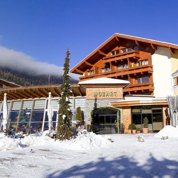Miaflor Familien & Aktivresort — Ried im Oberinntal, Austria