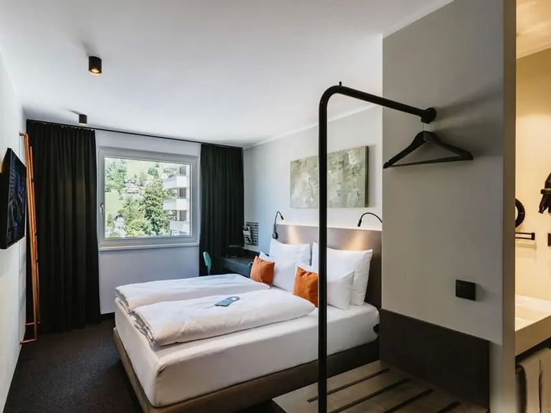 Night Inn 4*