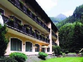 Nussdorferhof 3*