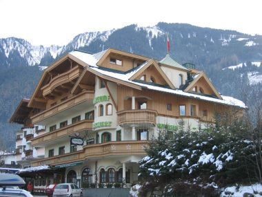 Perauer 3*