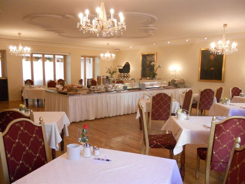 Romantik Schwarzer Adler