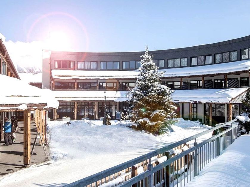 obiekt, teren hotelu