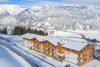 Skylodge Alpine Homes