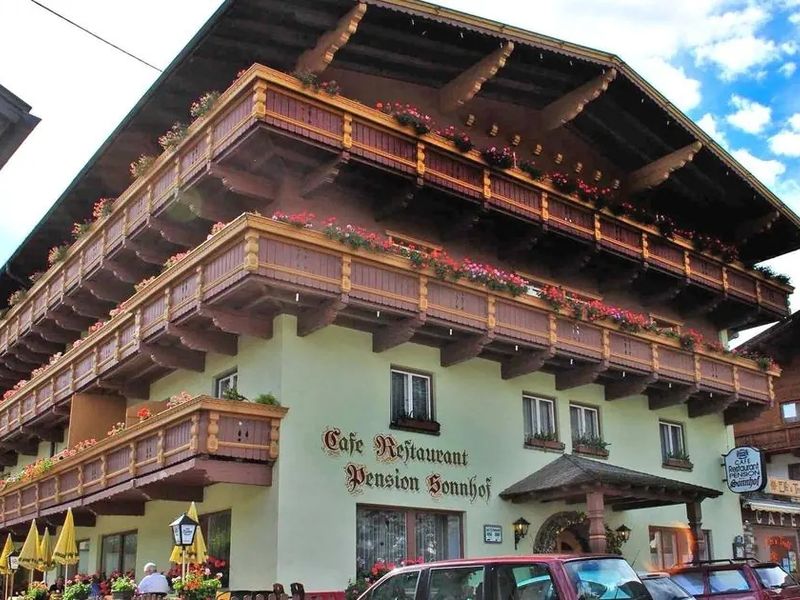 Sonnhof 3*