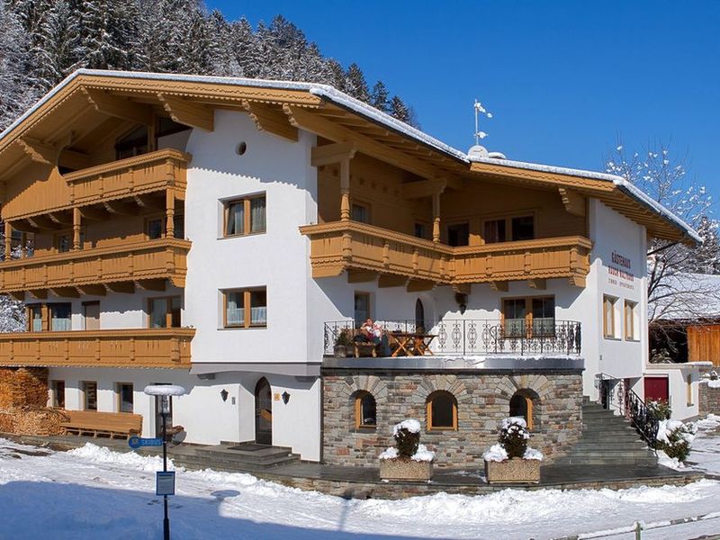 Waltraud Rauch 2.5*