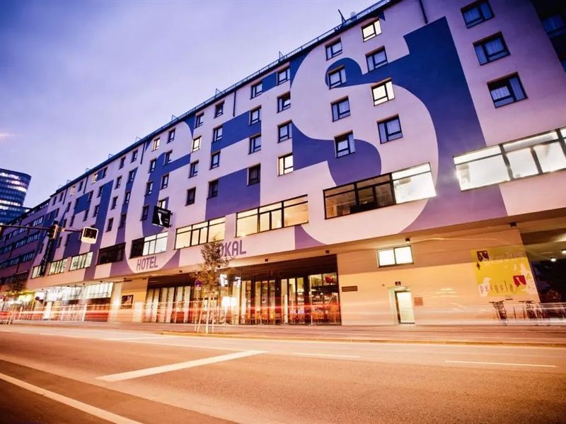 Zeitgeist Vienna am Hauptbahnhof 4*