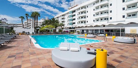 obiekt, budynek główny, basen