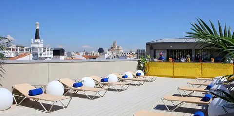 teren hotelu, pool bar