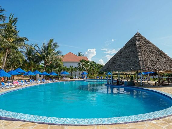 basen, pool bar