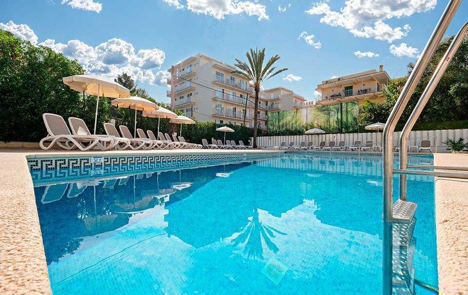 teren hotelu, basen, sport i rekreacja