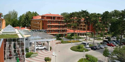 obiekt, teren hotelu