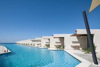 Azur White Ras El Hekma