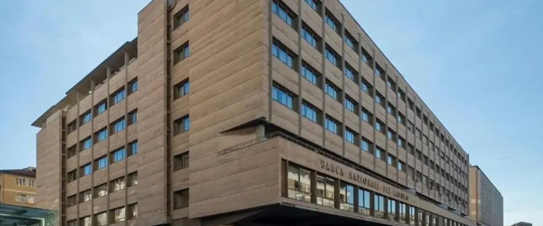 budynek główny, obiekt