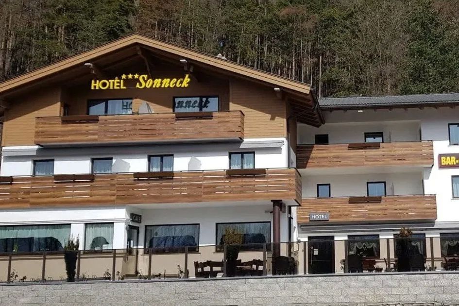 teren hotelu, obiekt