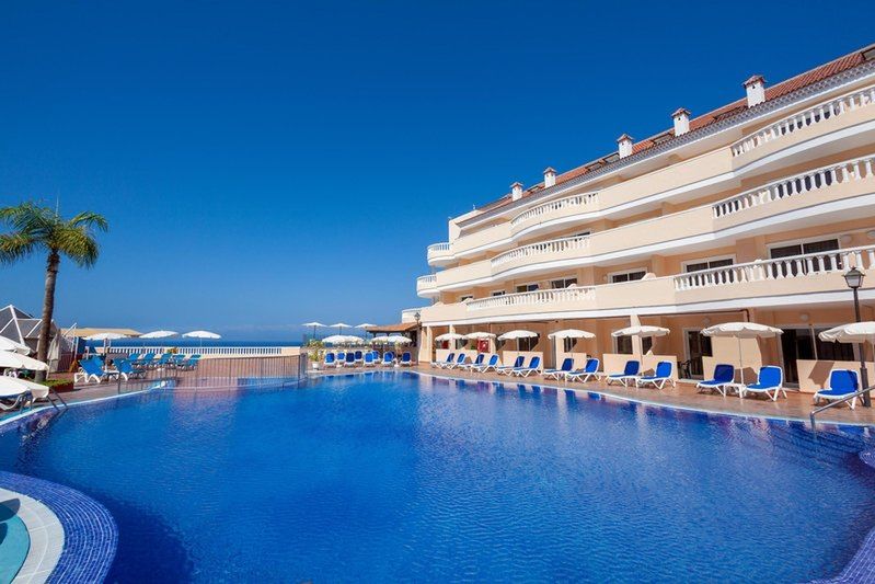 obiekt, teren hotelu, basen