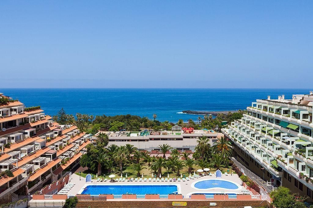 basen, teren hotelu, obiekt