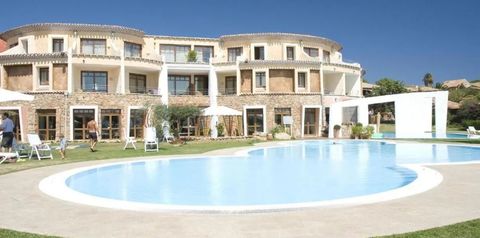 teren hotelu, basen, obiekt